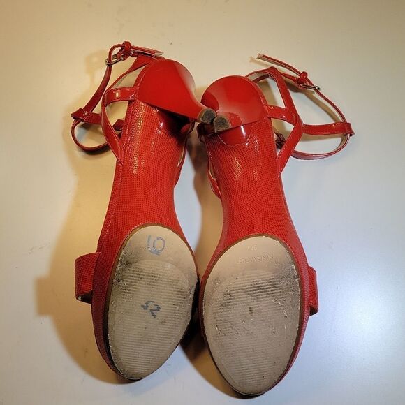 NINE WEST OPEN TOE ANKLE STRAP AND BUCKLE CLOSURE HEEL SANDAL - Picture 13 of 15